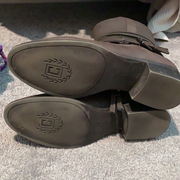 Ankle High Brown Boots - Picture 2 of 2